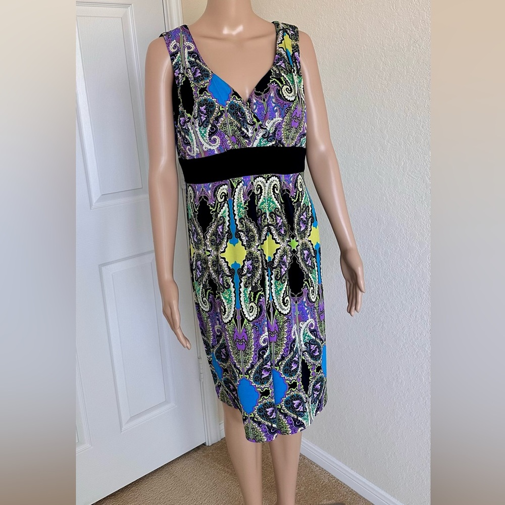 Sleeveless Multicolor Patterned Dress